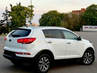 Рестайлинг ) KIA Sportage