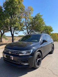 Volkswagen Tiguan SEL