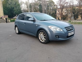 Продам Kia Ceed