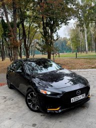 В продаже Mazda 3
