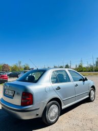 Продам Skoda Fabia в кузове седан